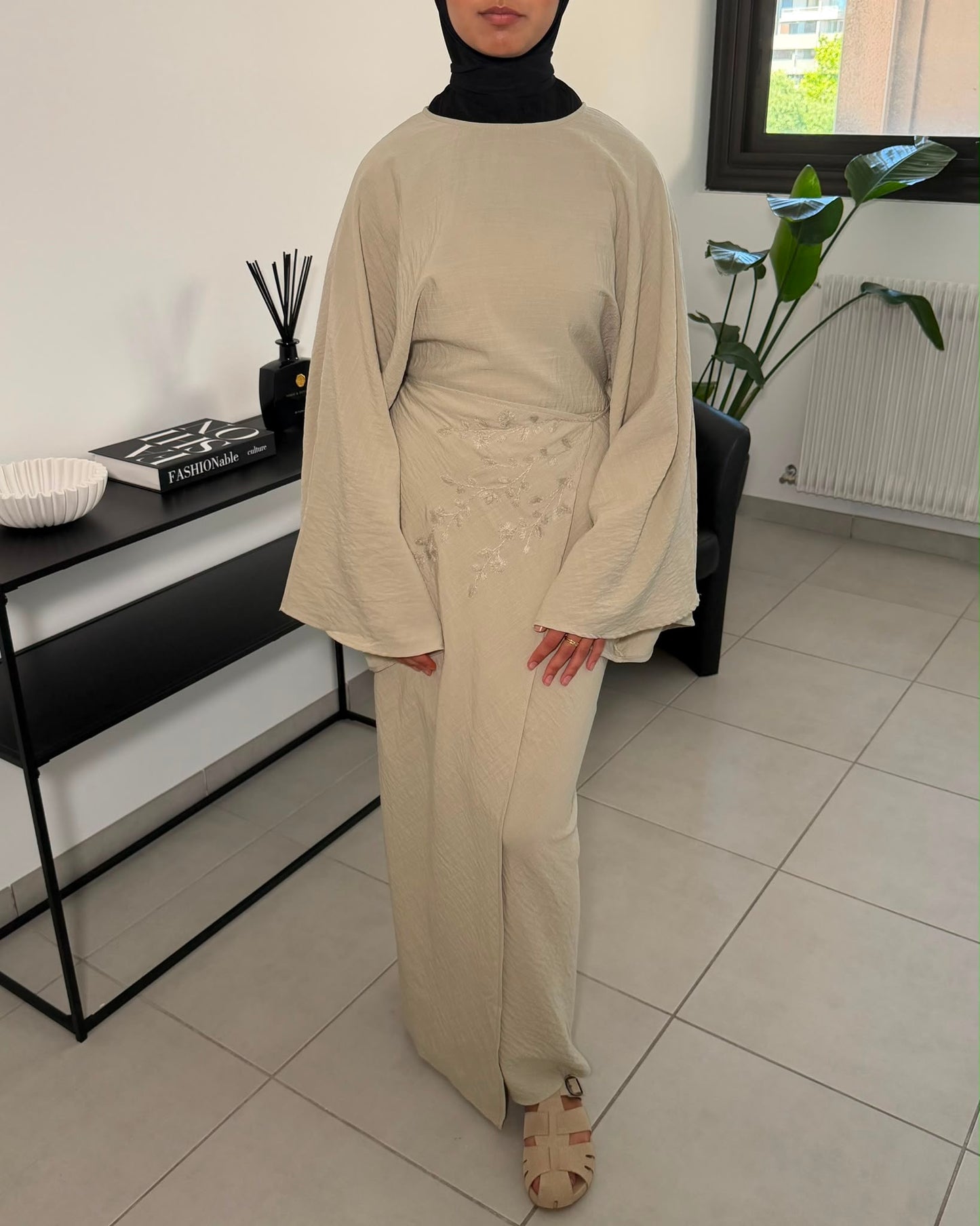 Robe Élégance Brodée