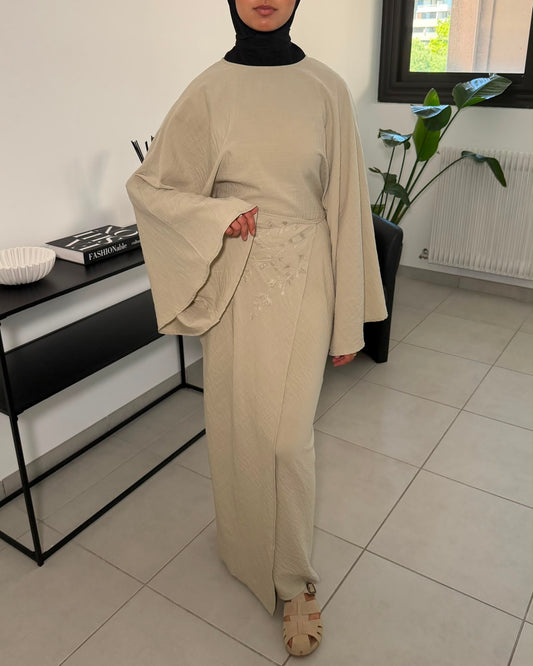Robe Élégance Brodée